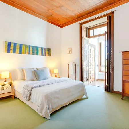 Granja Family Beach House *