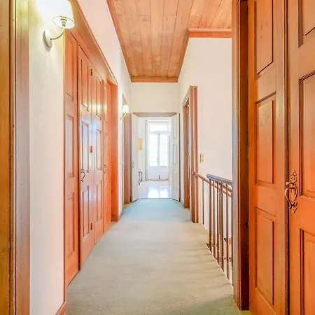 Granja Family Beach House *